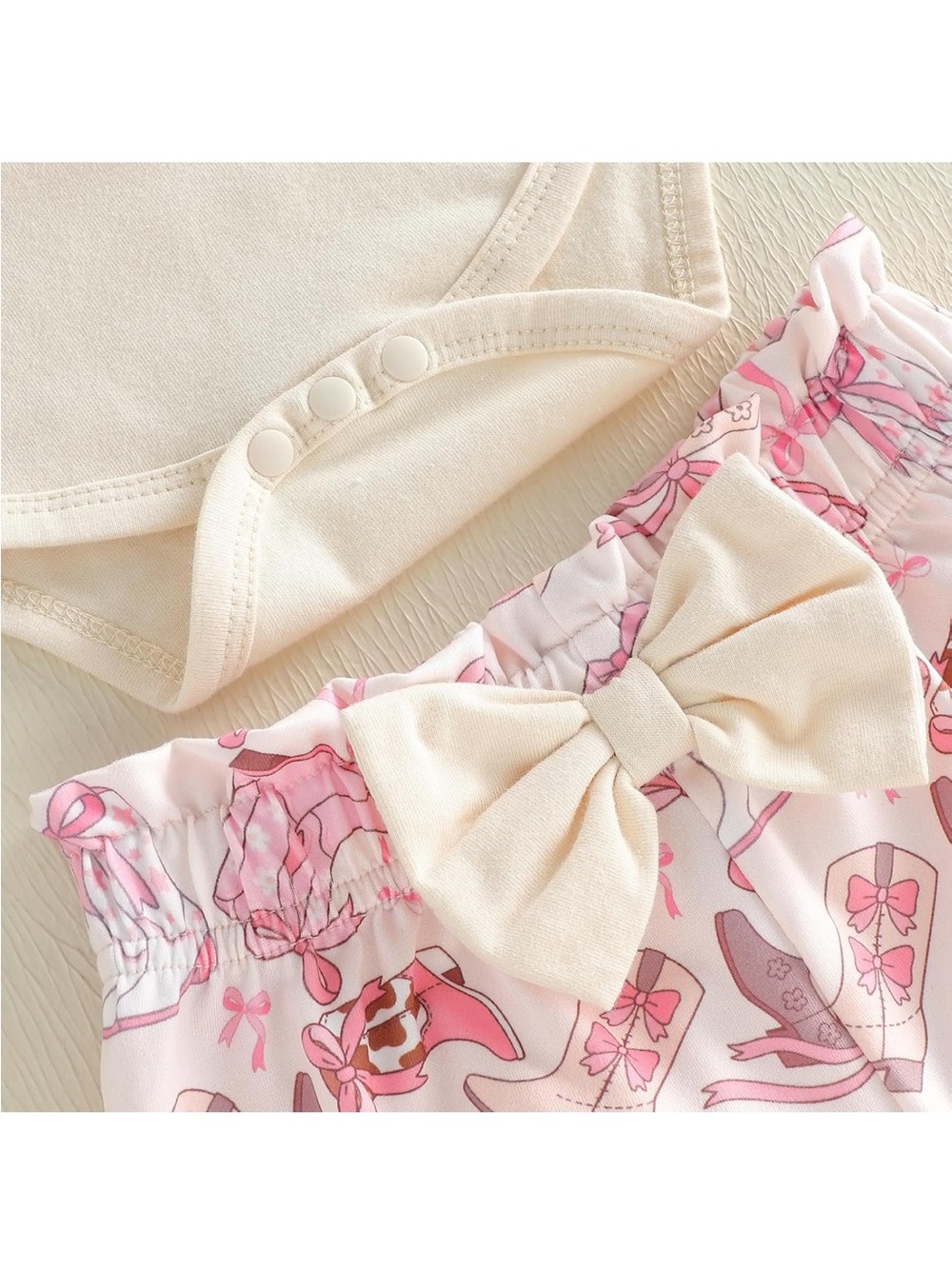 New Cowgirl in Town Western Baby Girl Pink Bow Outfit Set 6-9 months. - Picture 4 of 6